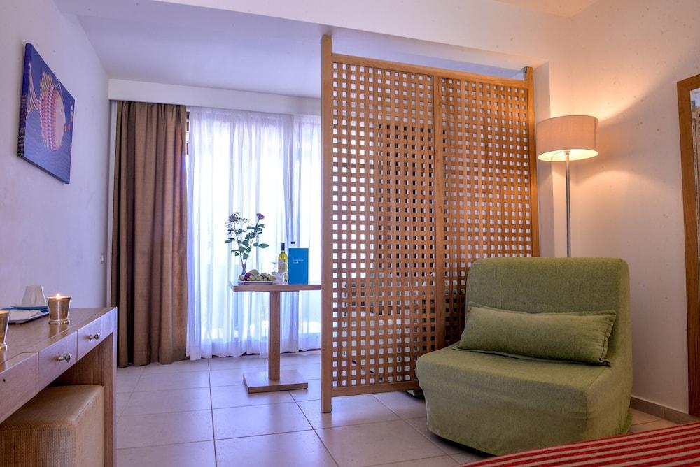 אתר נופש Blue Sea Affiliated By Melia